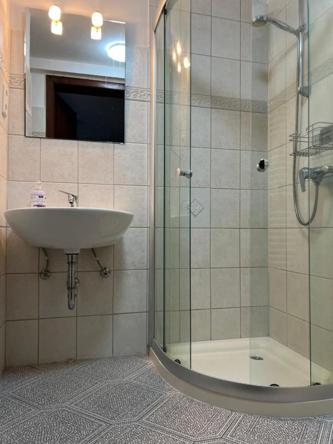 Hummelglueck - Ferienwohnung Mit Terrasse In 30 Min In Hh City Bendestorf Bagian luar foto